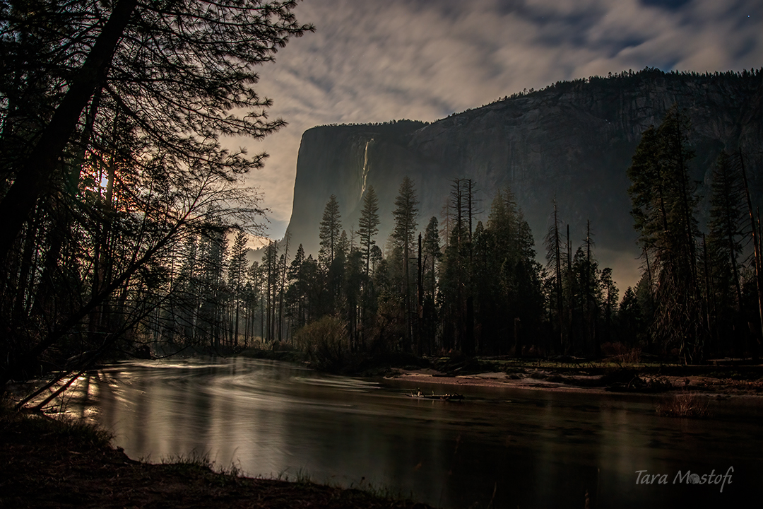 待译-APOD20220507-2021-04-15_443amLunarFirefall1080P.jpg