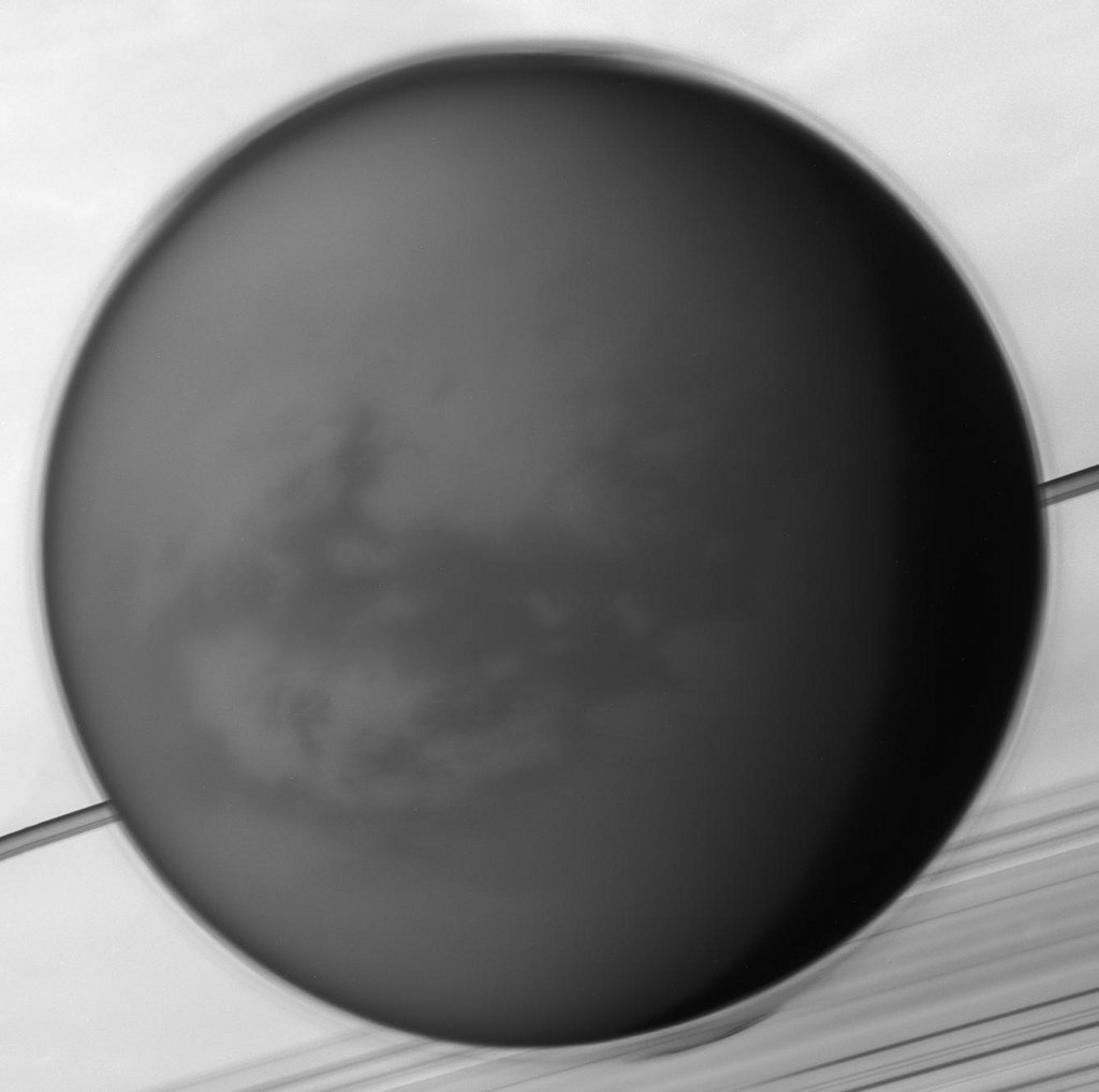 待译-APOD20220527-PIA19642Titan1024.jpg