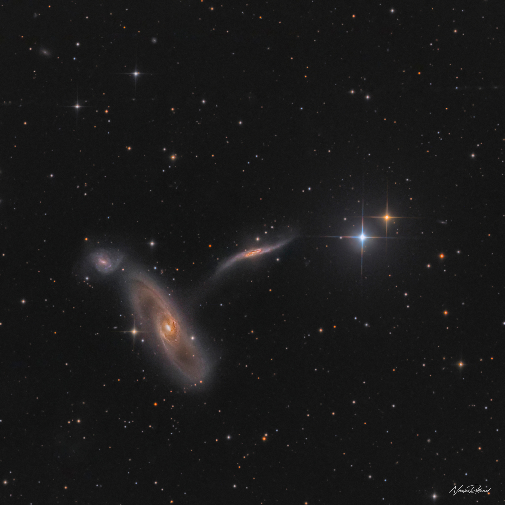 待译-APOD20220610-Arp286-202203-CDK24-FLIPL9000-LRGB_NicolasROLLAND_signature_LD1024.jpg