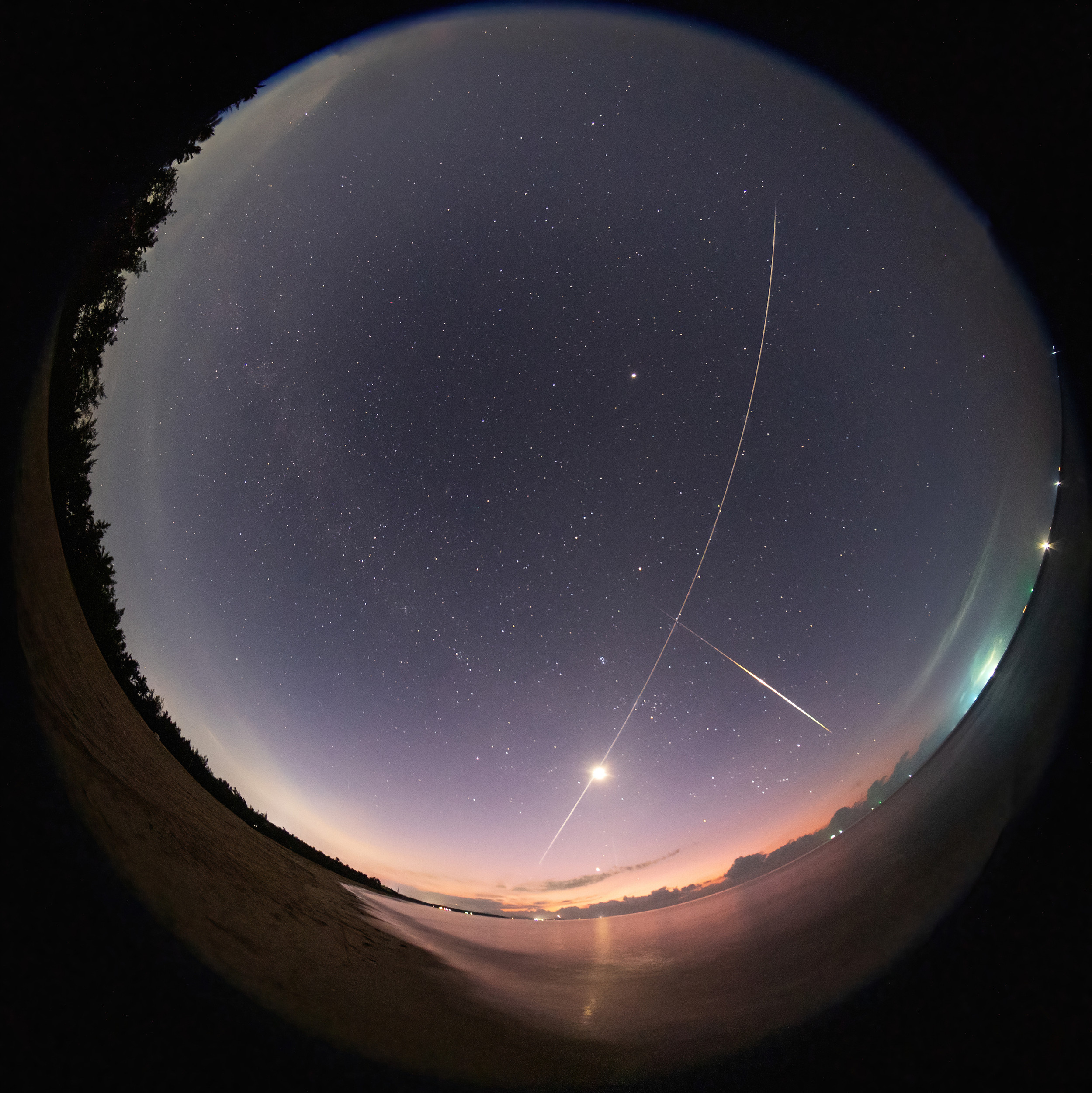 戴建峰-中国空间站邂逅火流星（长边2500像素）.jpg