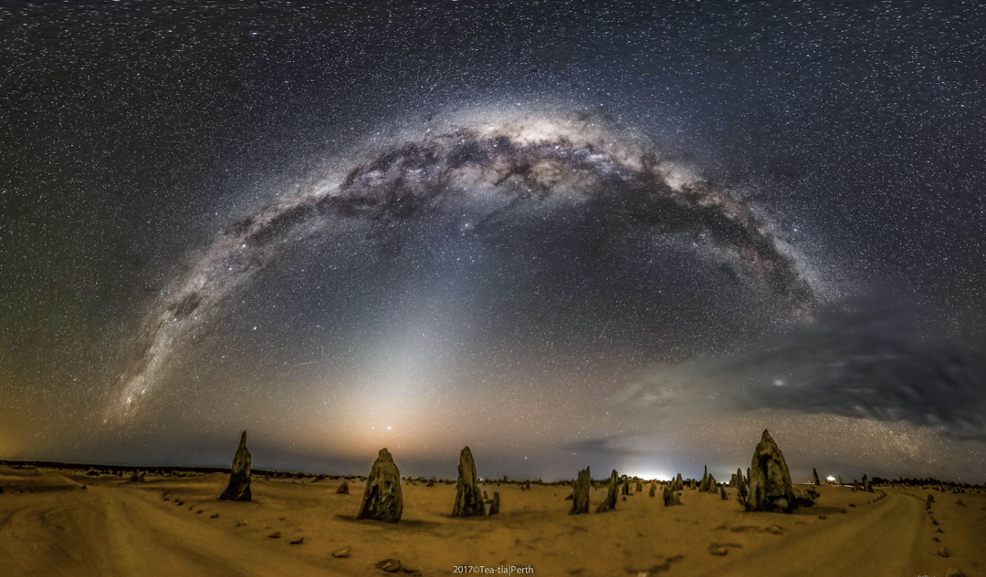 待译-APOD20221023-ZodiacalPinnacles_Zhang_1080.jpg