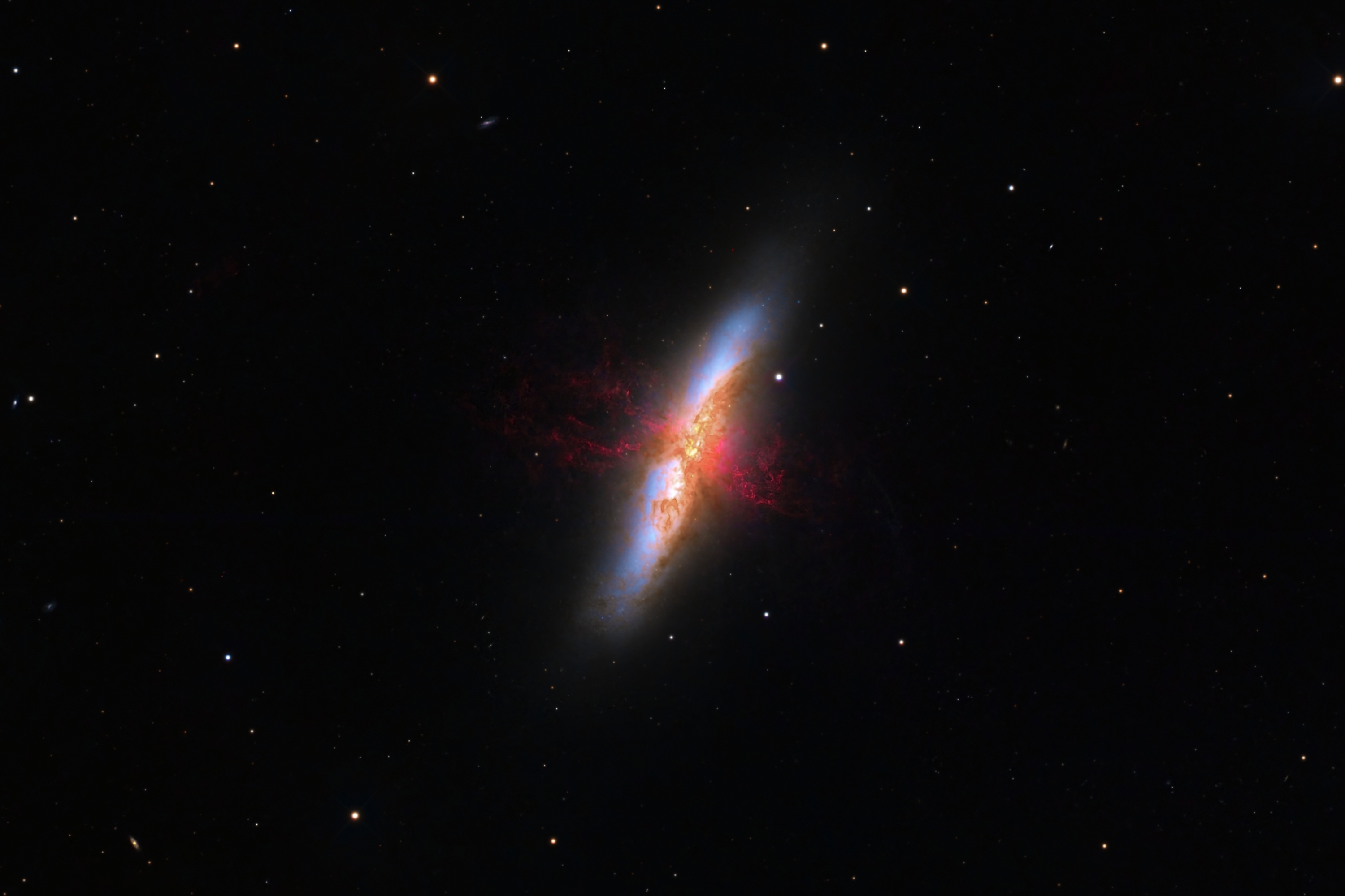 宋傲翀-M82雪茄星系（长边3000像素）.jpg